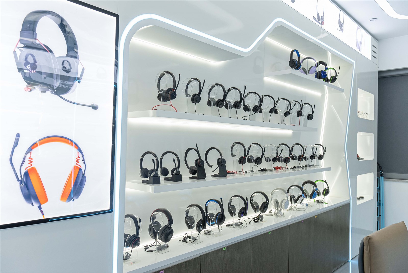 Huizhou Boxin Electronics, a professional headset manufacturer with 30 years of ODM experience